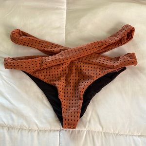 Acacia Mesh Bottoms